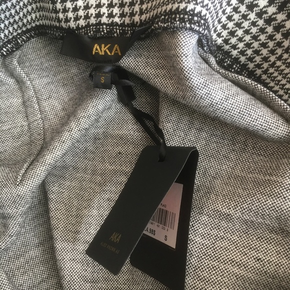 AKA NWT plaid/houndstooth pencil skirt in black and white - Picture 3 of 4